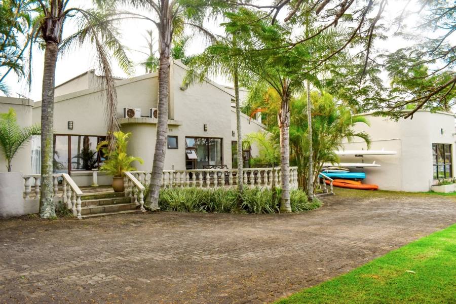 5 Bedroom Property for Sale in Bonza Bay Eastern Cape